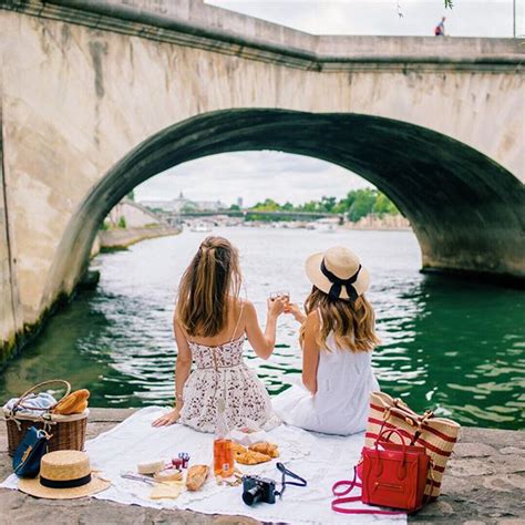 vogue paris picnic